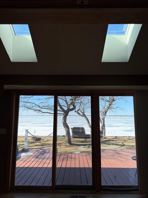 145 Bay View Rd, Ottertail, MN 56571 - detailed view of a skylight