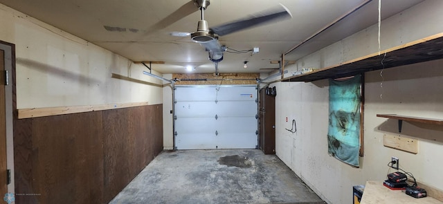 garage with ceiling fan