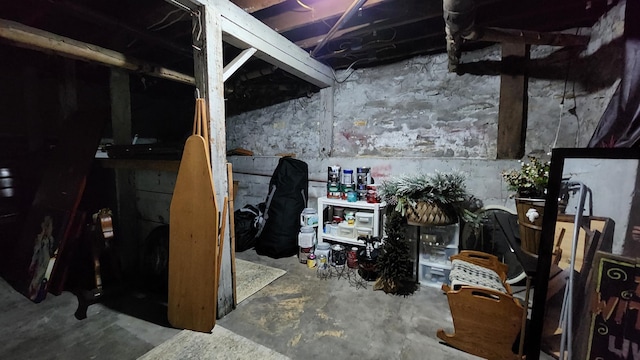 view of unfinished basement
