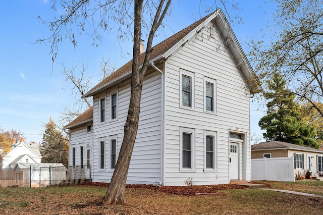 view of home's exterior