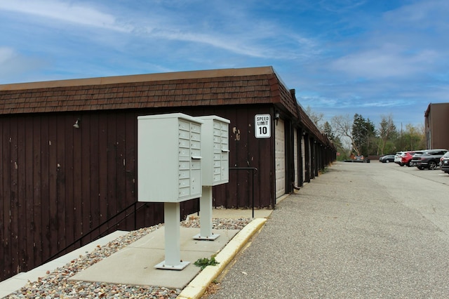 surrounding community featuring a mail area