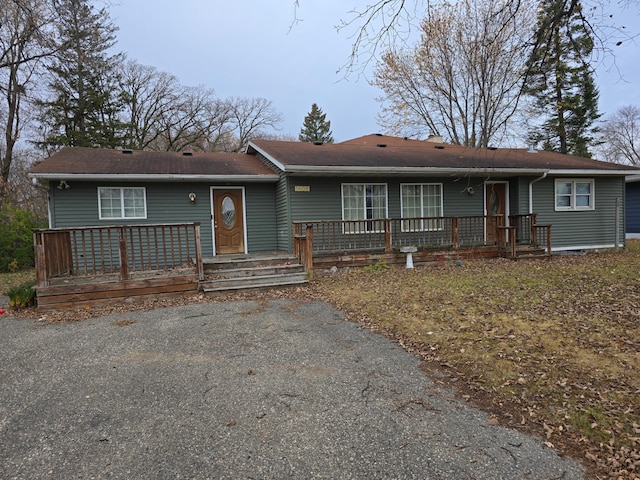 view of front of property