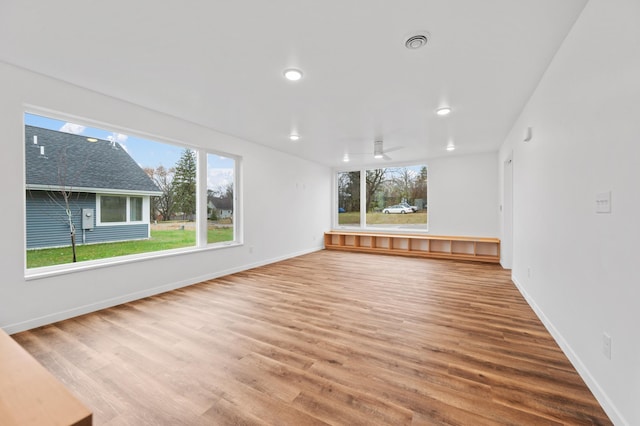 712 8th Ave, Grand Rapids, MN 55744 - unfurnished room featuring wood finished floors and recessed lighting