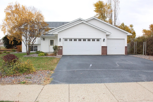 view of front facade featuring a garage