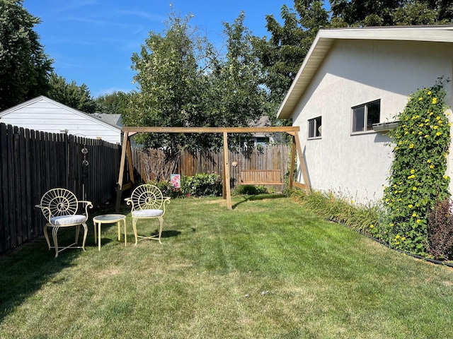 607 Lake Ave, Worthington, MN 56187 - view of fenced backyard