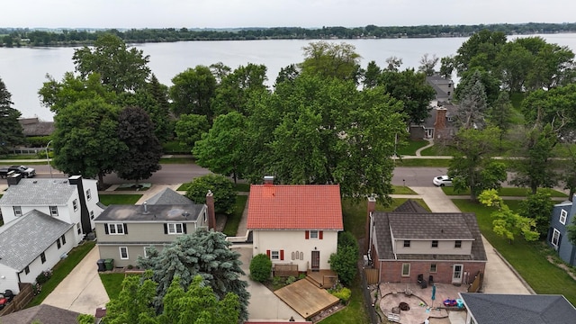 607 Lake Ave, Worthington, MN 56187 - aerial perspective of suburban area featuring a large body of water