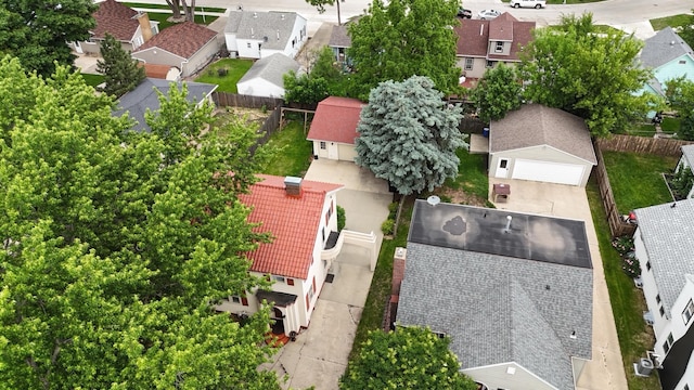 607 Lake Ave, Worthington, MN 56187 - aerial perspective of suburban area