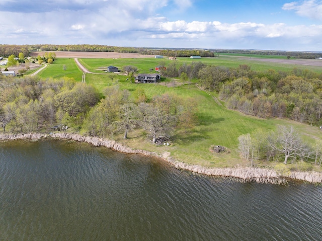 bird's eye view featuring a rural view and a water view