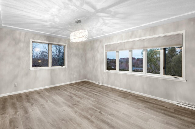 508 Chapel Ct, Eagan, MN 55121 - photo 20
