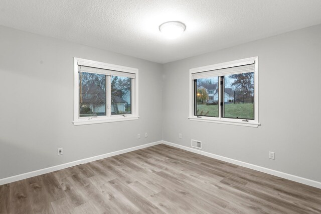 508 Chapel Ct, Eagan, MN 55121 - photo 31