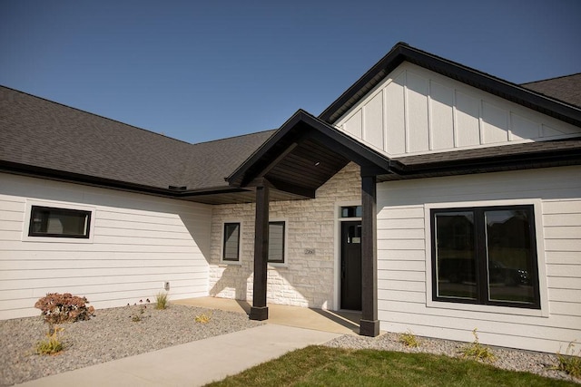 entrance to property with a patio area