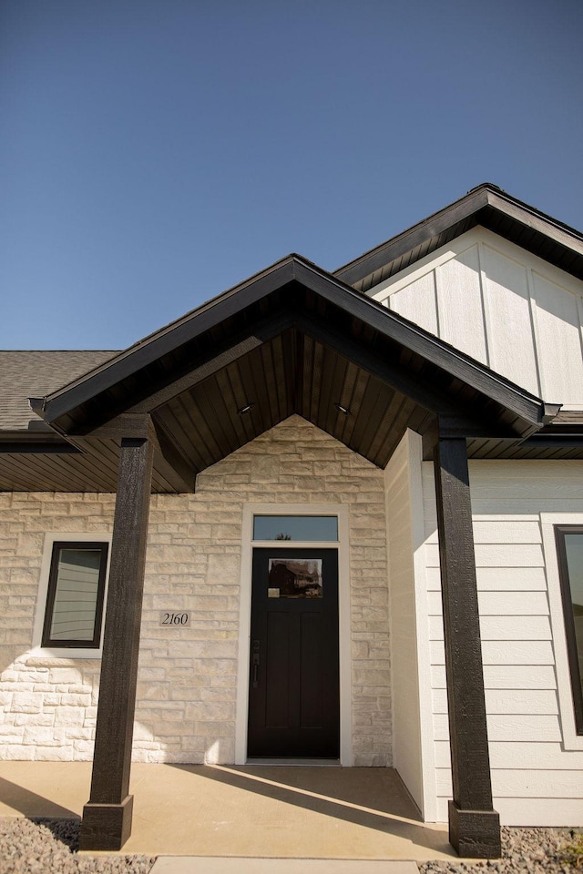 view of entrance to property