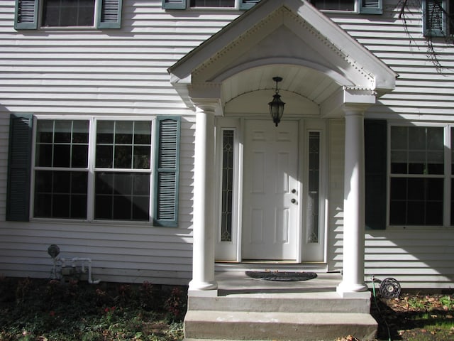 view of entrance to property