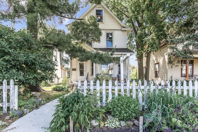 view of front of property with covered porch