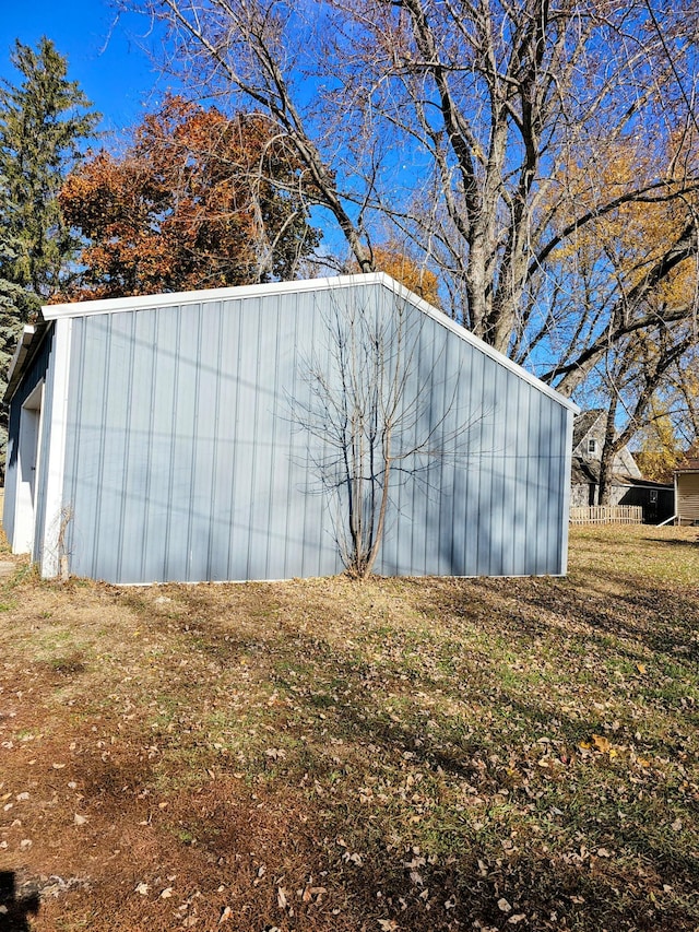 view of outdoor structure