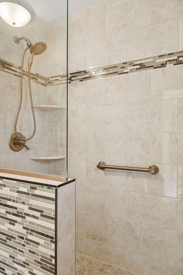 6517 Crackleberry Trl, Woodbury, MN 55129 - bathroom with walk in shower