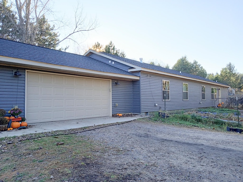 view of front of house with a garage