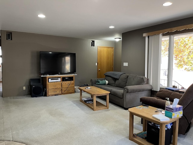 living room with carpet