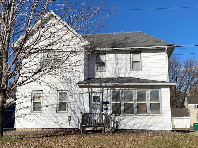 view of front of property