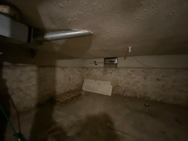 1609 Stevens St, Albert Lea, MN 56007 - basement featuring concrete block wall