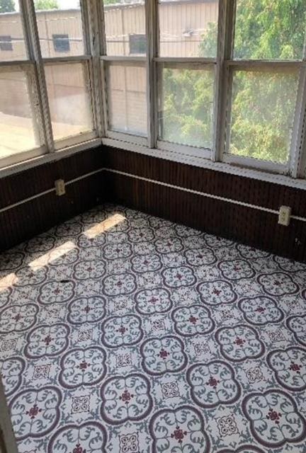 217 Spring St, Mankato, MN 56001 - view of unfurnished sunroom