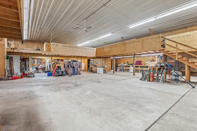 garage with ceiling fan