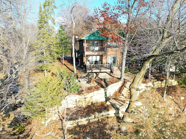 exterior space featuring a balcony