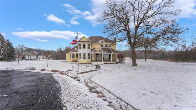 view of front of property