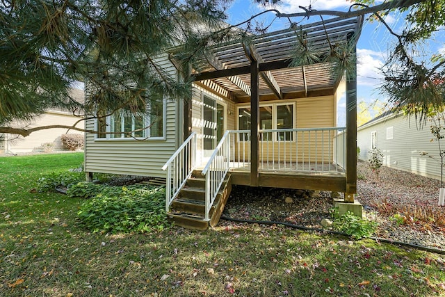 view of front of house with a pergola and a front lawn