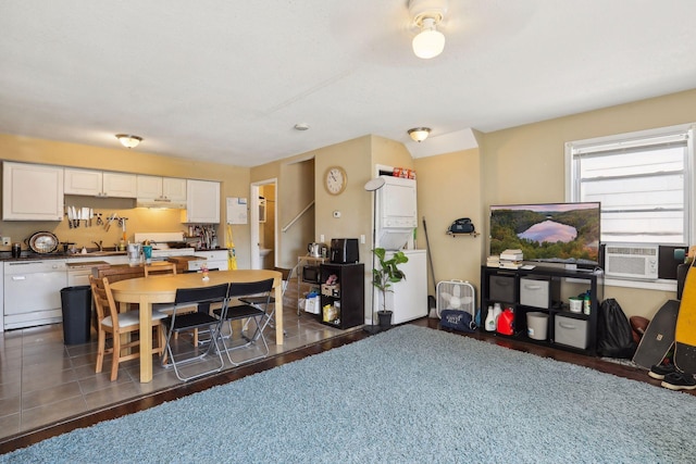 interior space with cooling unit and dark hardwood / wood-style floors