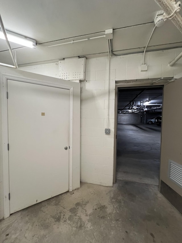 630 Main St N Unit 202, Stillwater, MN 55082 - view of garage