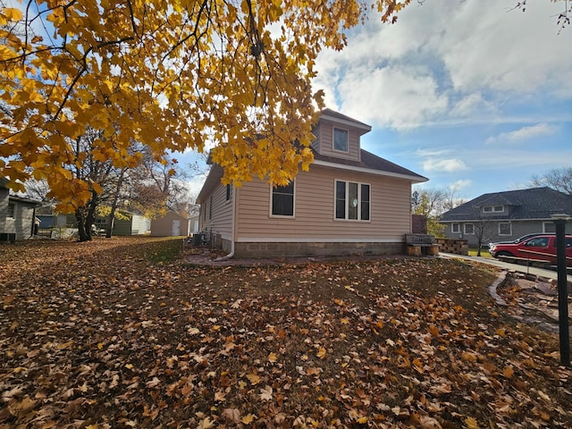 view of home's exterior