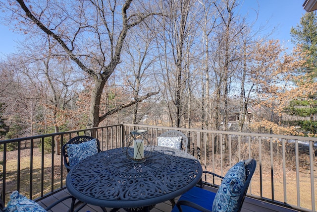 deck featuring outdoor dining space