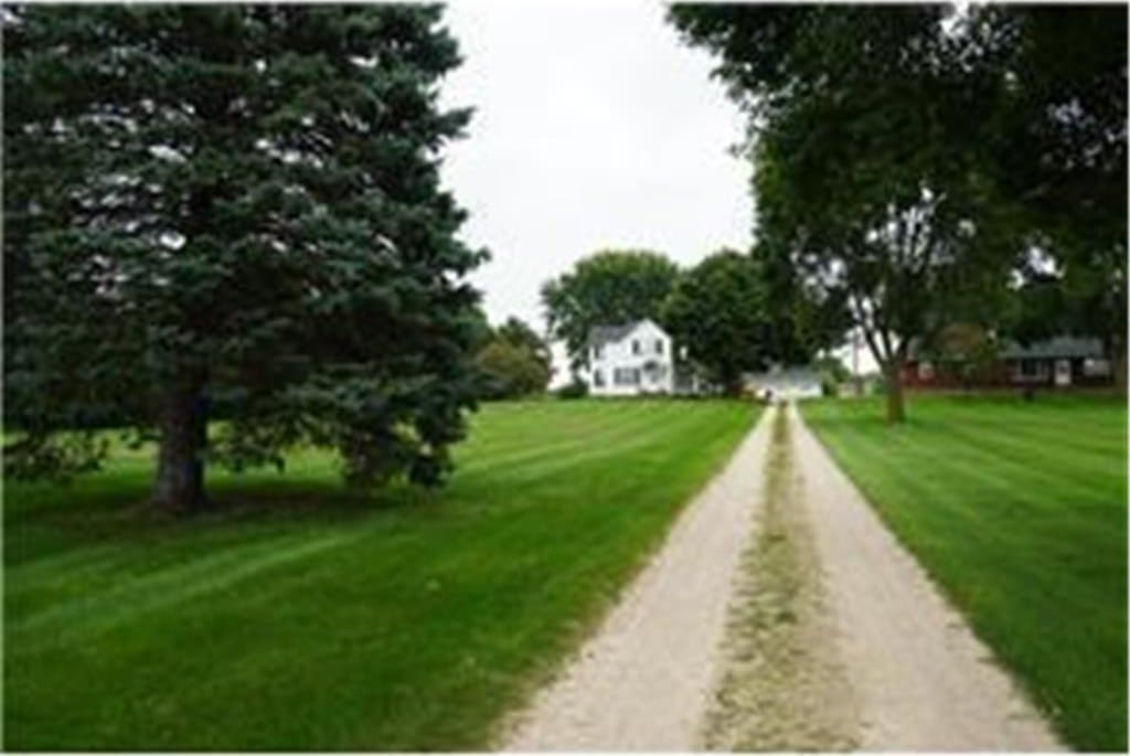 3525 Vermillion St, Hastings, MN 55033 - view of dirt / gravel road