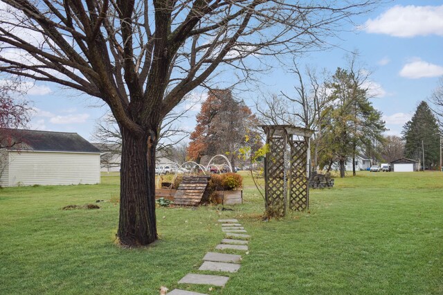 132 6th St NE, Crosby, MN 56441 - view of green lawn