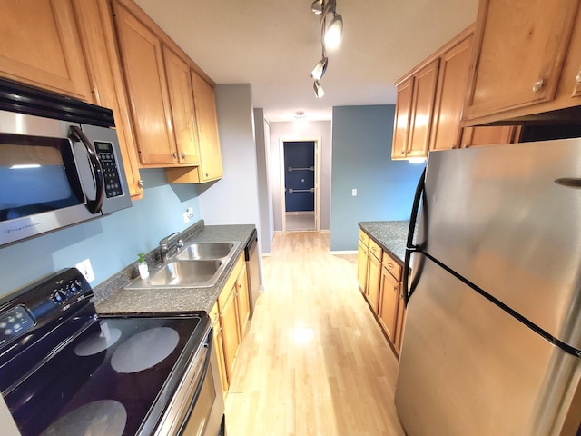 4110 Rahn Rd Unit 215, Eagan, MN 55122 - kitchen featuring freestanding refrigerator, electric stove, light wood-type flooring, and dark countertops