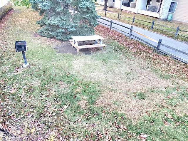 4110 Rahn Rd Unit 215, Eagan, MN 55122 - view of yard