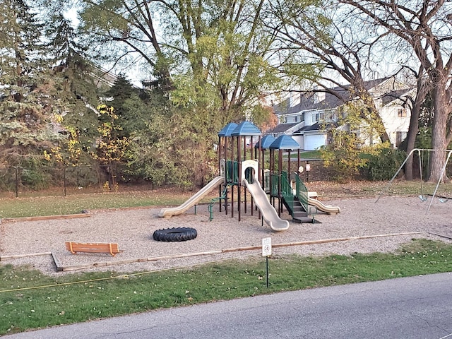 4110 Rahn Rd Unit 215, Eagan, MN 55122 - view of community playground