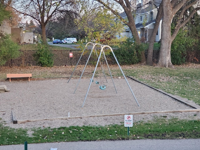 4110 Rahn Rd Unit 215, Eagan, MN 55122 - view of communal playground