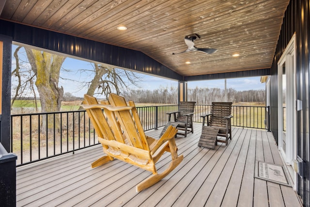 deck with ceiling fan