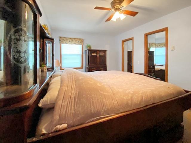 bedroom featuring ceiling fan