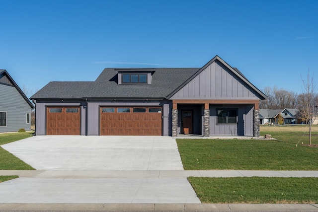 modern farmhouse featuring a front yard