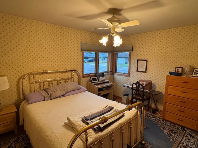 bedroom featuring ceiling fan