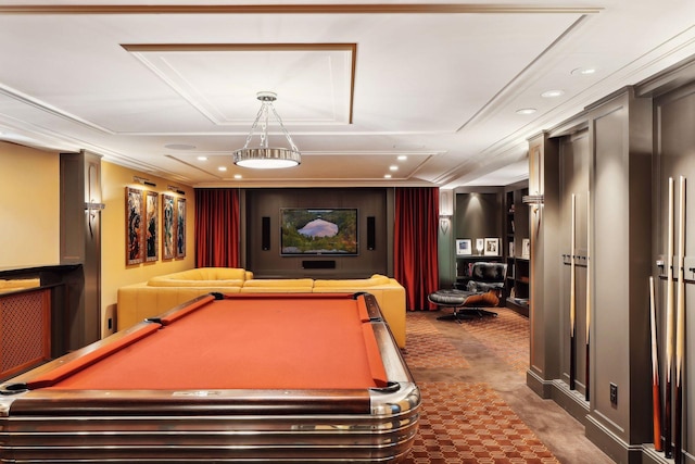 playroom with crown molding, billiards, and recessed lighting