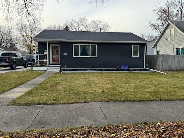 view of front facade with a front lawn