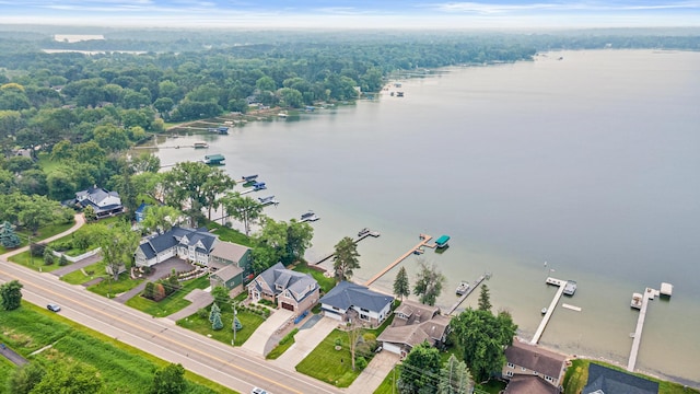 804 County Road I W, Shoreview, MN 55126 - aerial view of property and surrounding area featuring a nearby body of water