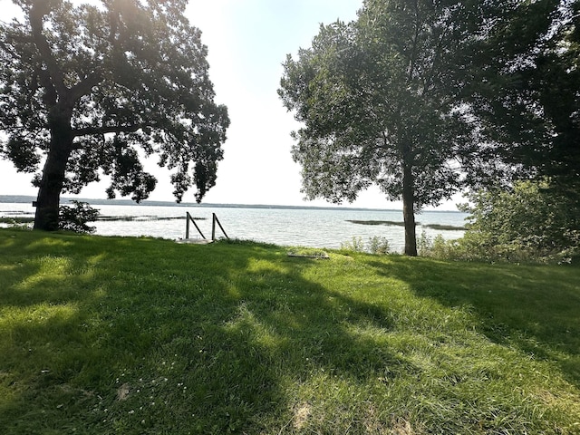 view of water feature