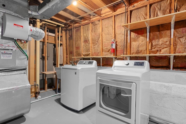 washroom with washer and clothes dryer