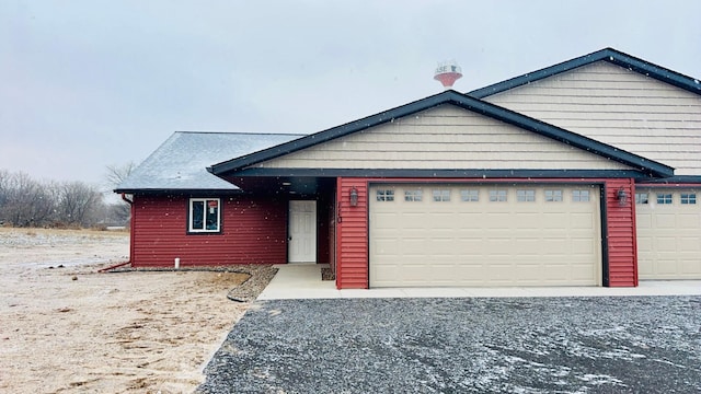 view of front facade with a garage