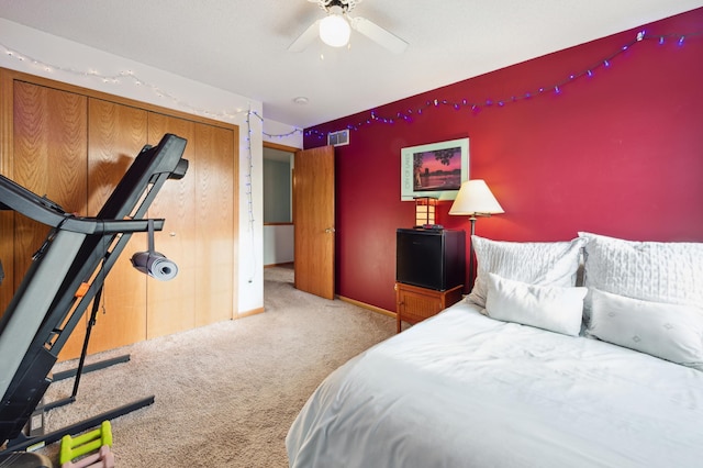 bedroom featuring carpet flooring and ceiling fan